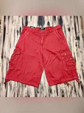 Riot Empire Men's Red Cargo Shorts Size 36 New with Tags